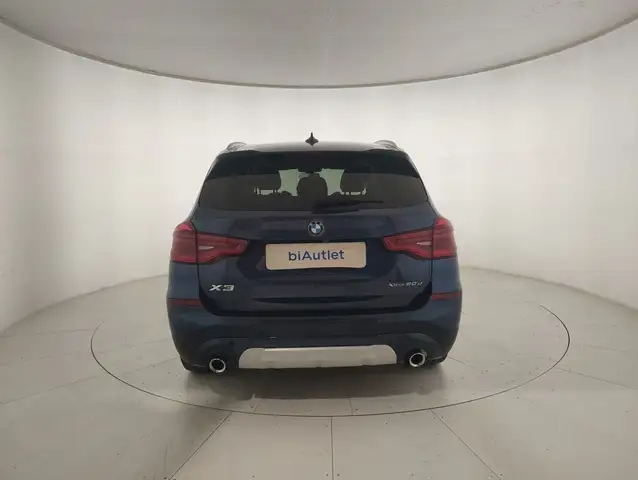 BMW X3 view 3
