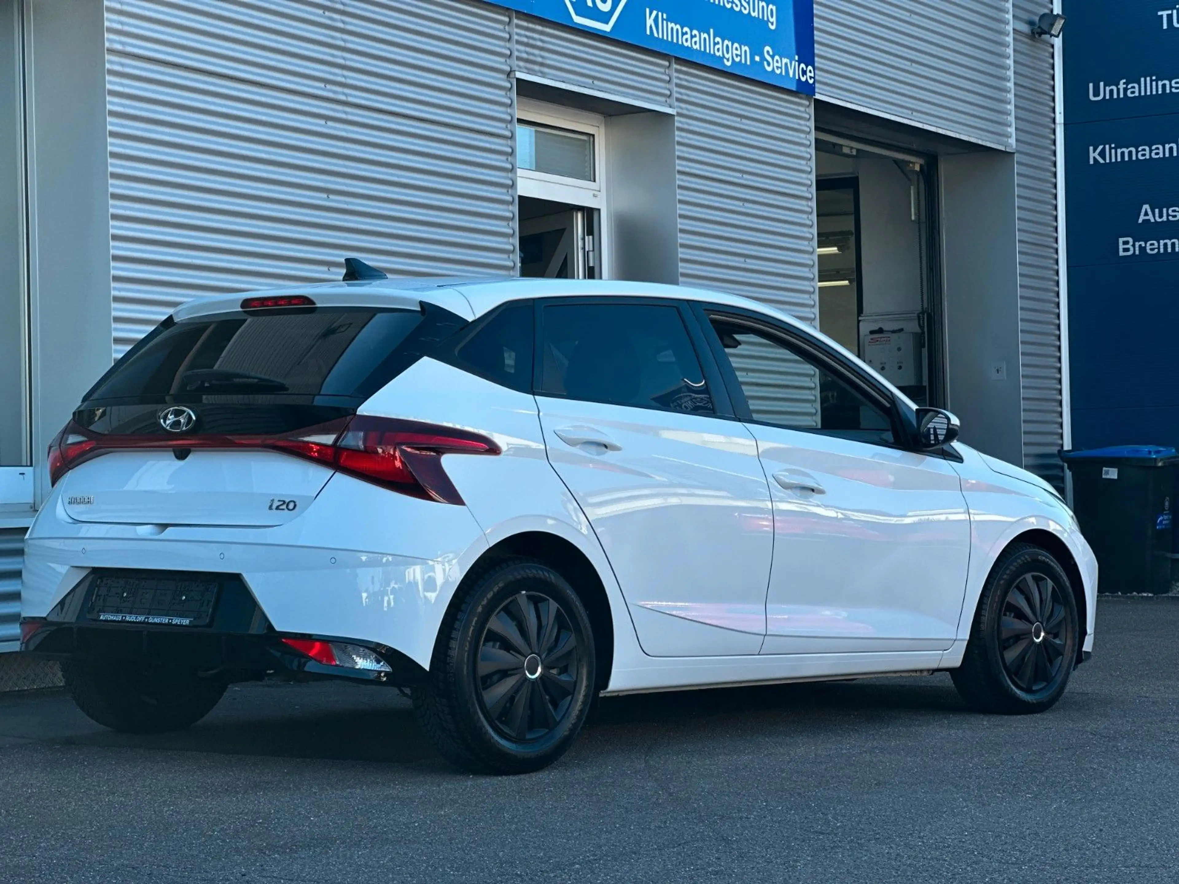 Hyundai i20 1.0 T-GDI 1.HAND/LED/CAM/SHZ/PDC/LHZ/GARANTI — photo 3