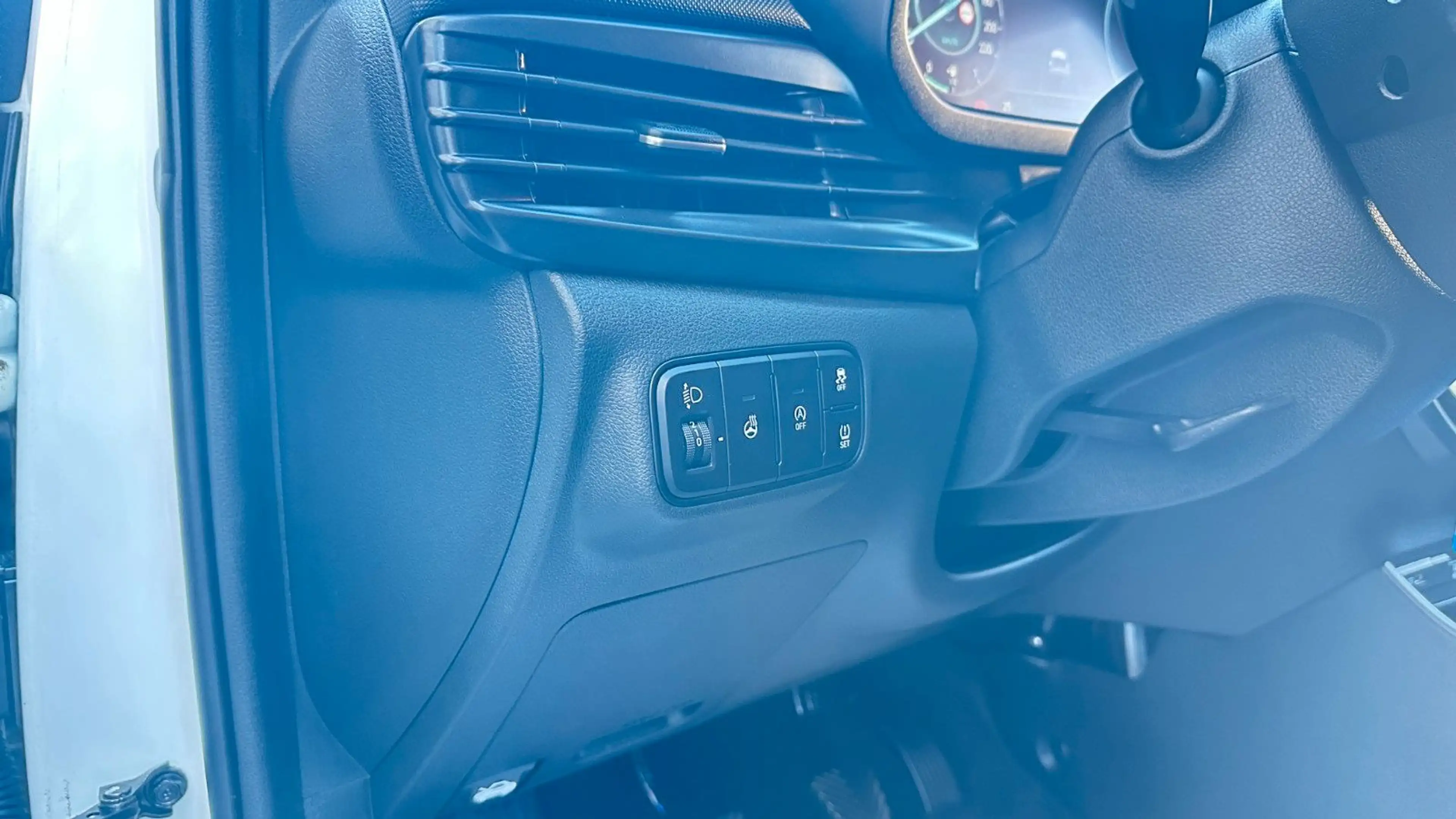 Hyundai i20 1.0 T-GDI 1.HAND/LED/CAM/SHZ/PDC/LHZ/GARANTI — photo 10