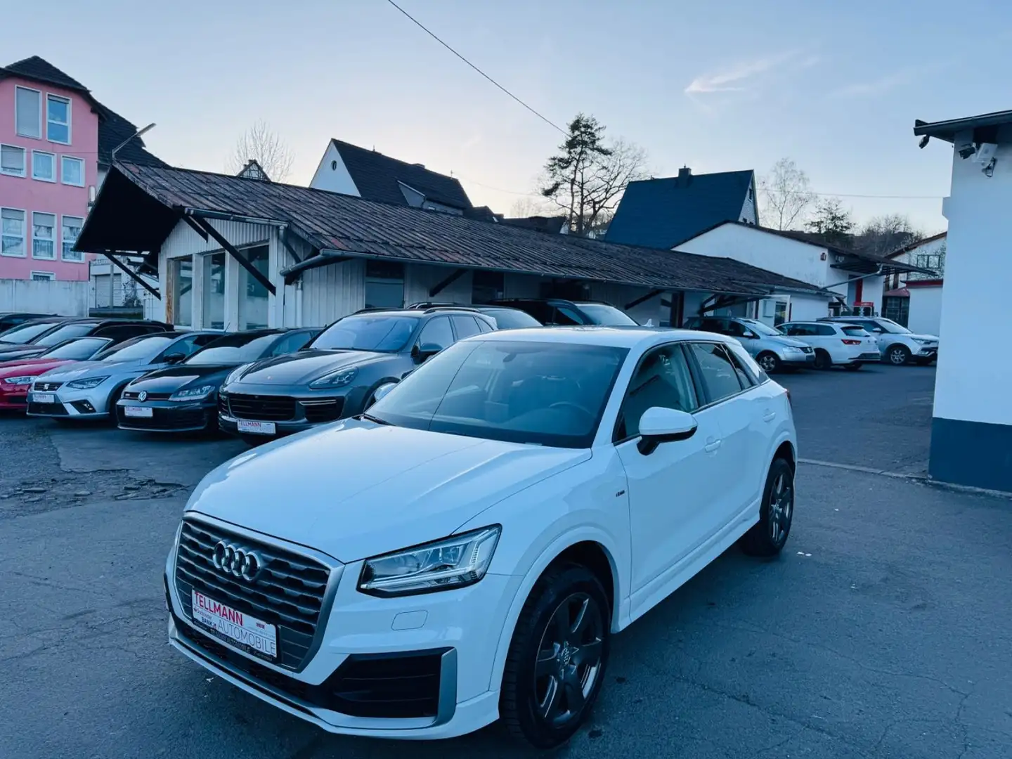 Audi Q2 sport DSG/LED/Navi/Vollleder/SHZ/ Wit - 1