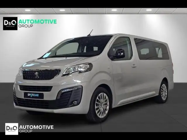 Peugeot Traveller Business 9 PL GPS parkeerhulp