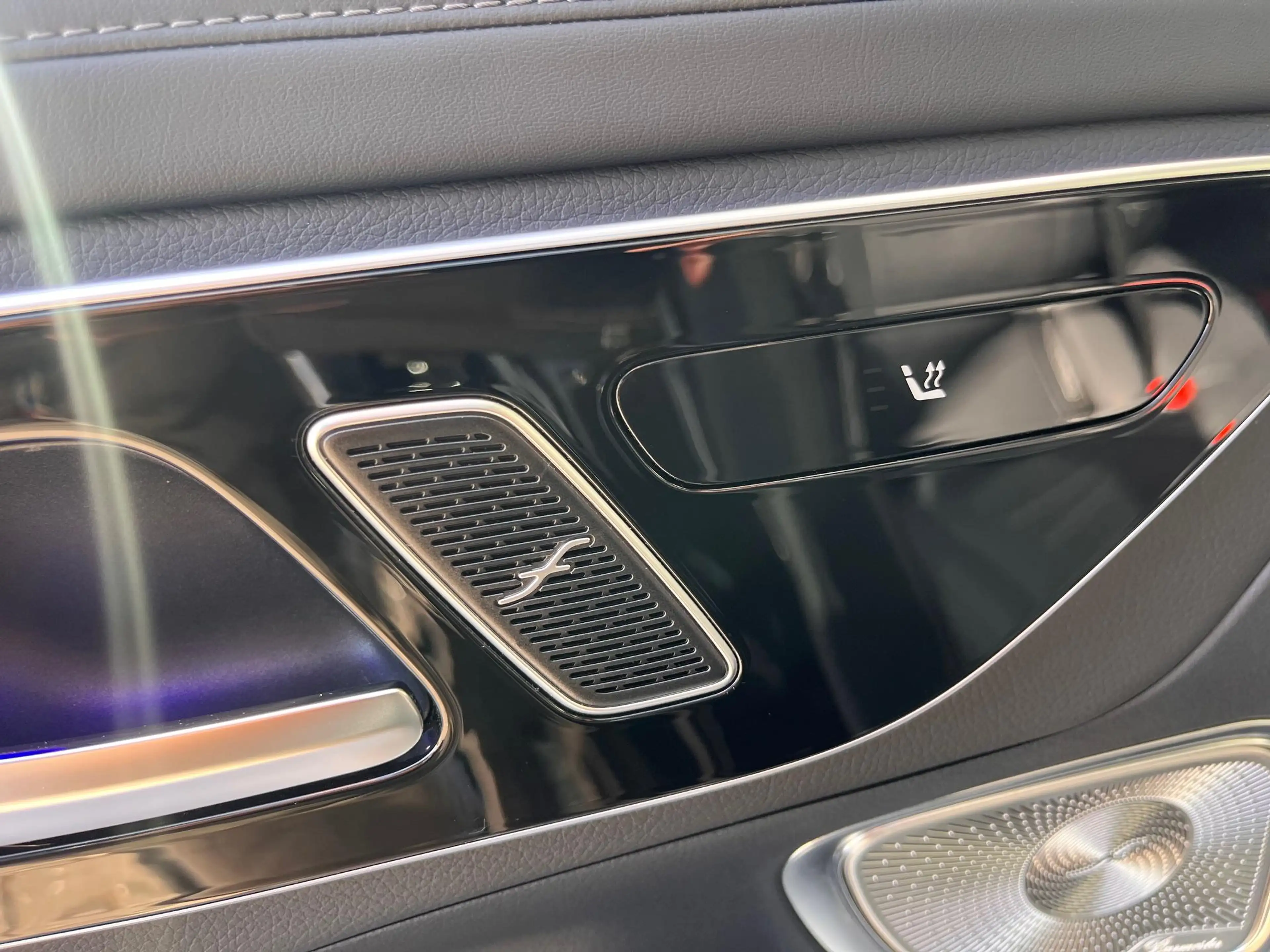 Mercedes-Benz GLC 200 4MATIC AMG/Pano/Burm/HU — photo 15