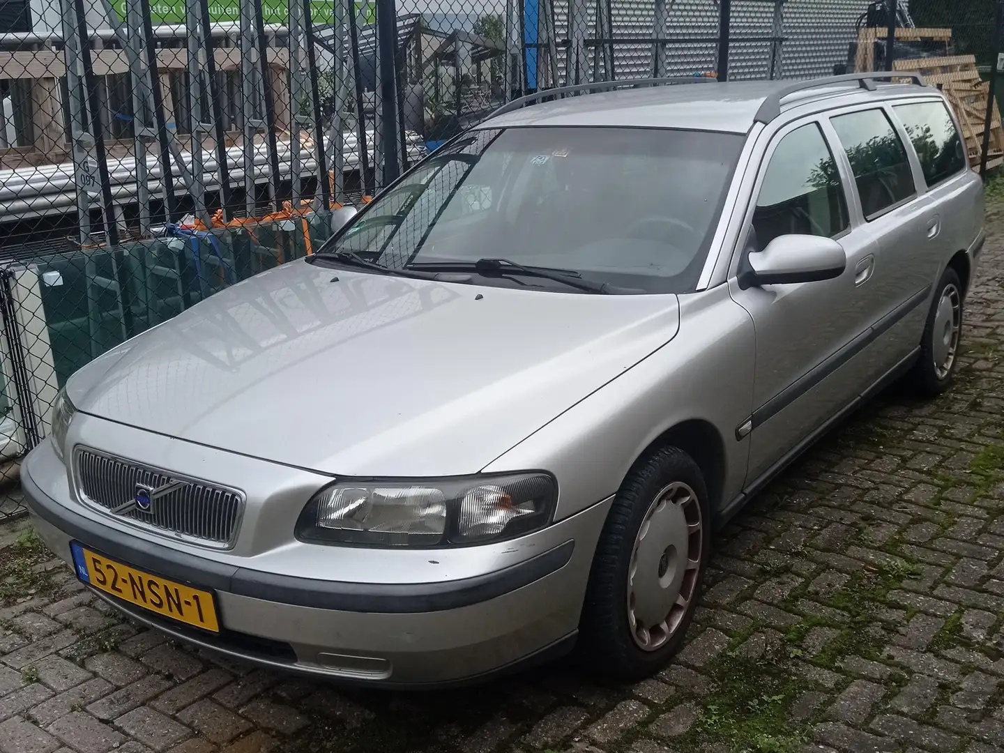 Volvo V70 V70 2.4 Zilver - 2