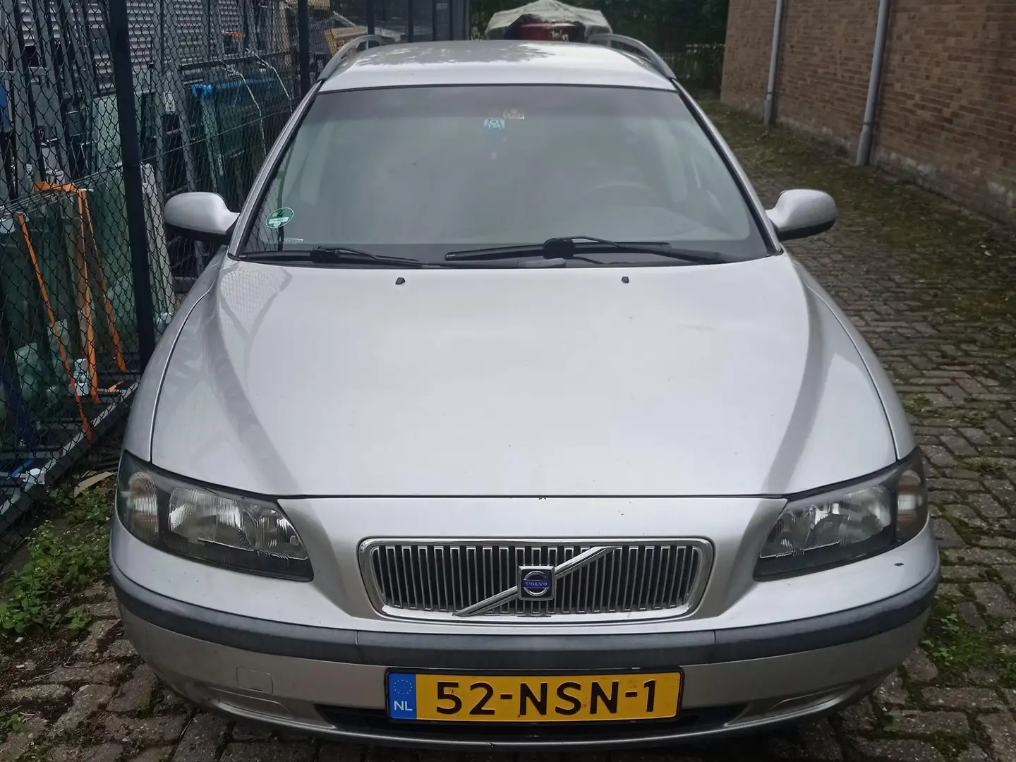 Volvo V70 V70 2.4 Zilver - 1
