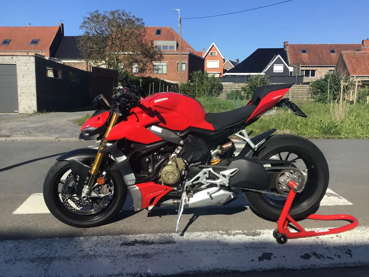 Ducati Streetfighter Ducati streetfight v4s - 2