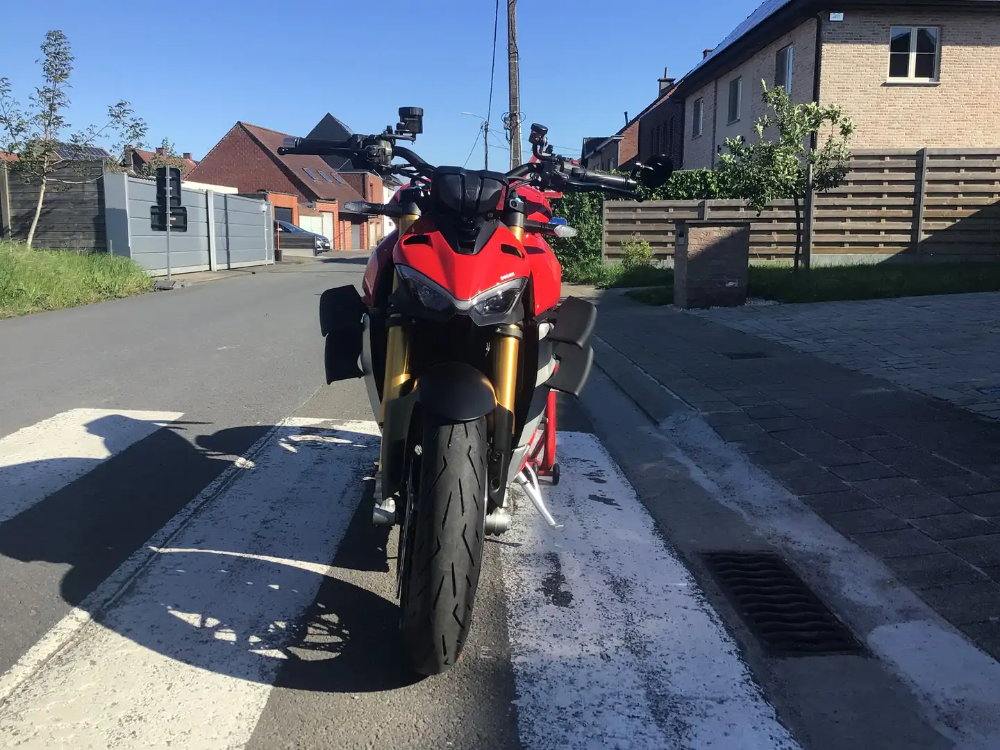 Ducati Streetfighter Ducati streetfight v4s - 1