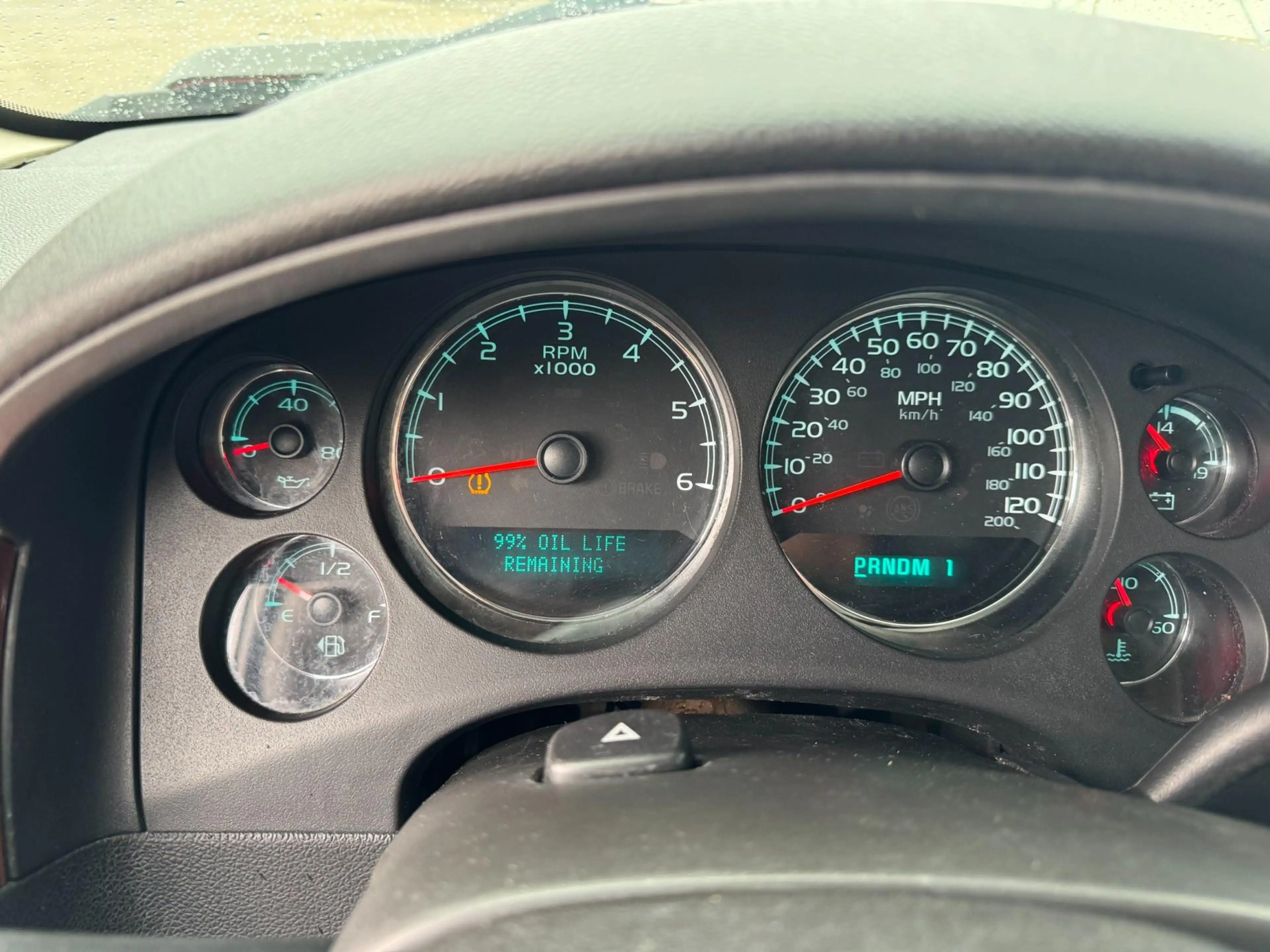 Chevrolet Silverado 2500 HD 6.0 V8 300L LPG 7t MTM Sleep — photo 18