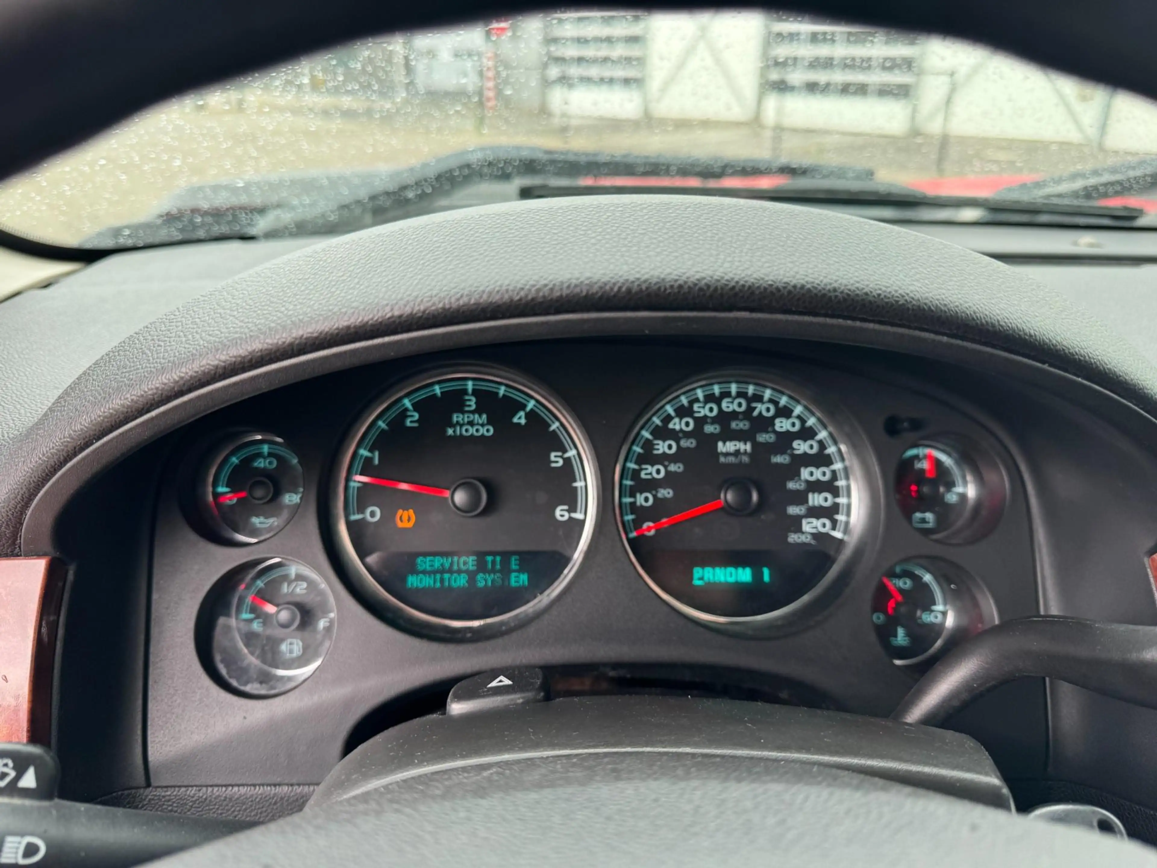 Chevrolet Silverado 2500 HD 6.0 V8 300L LPG 7t MTM Sleep — photo 15
