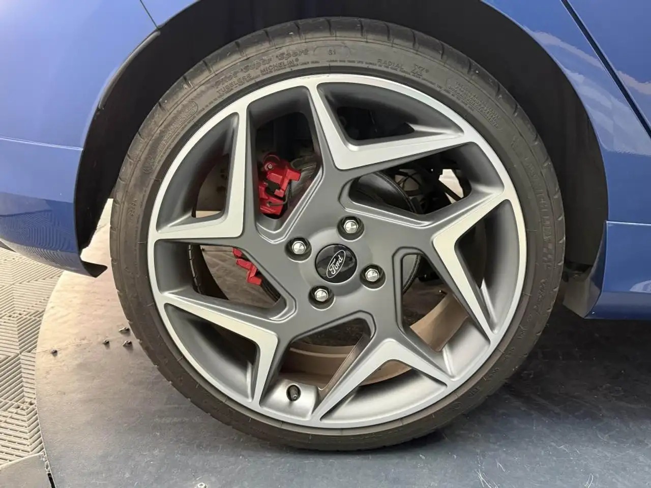 Ford Fiesta ST — photo 28