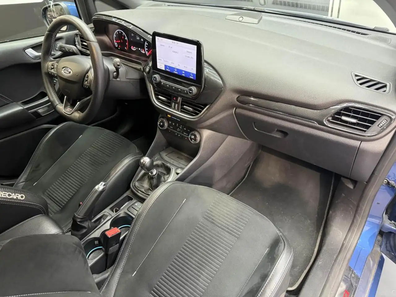 Ford Fiesta ST — photo 9