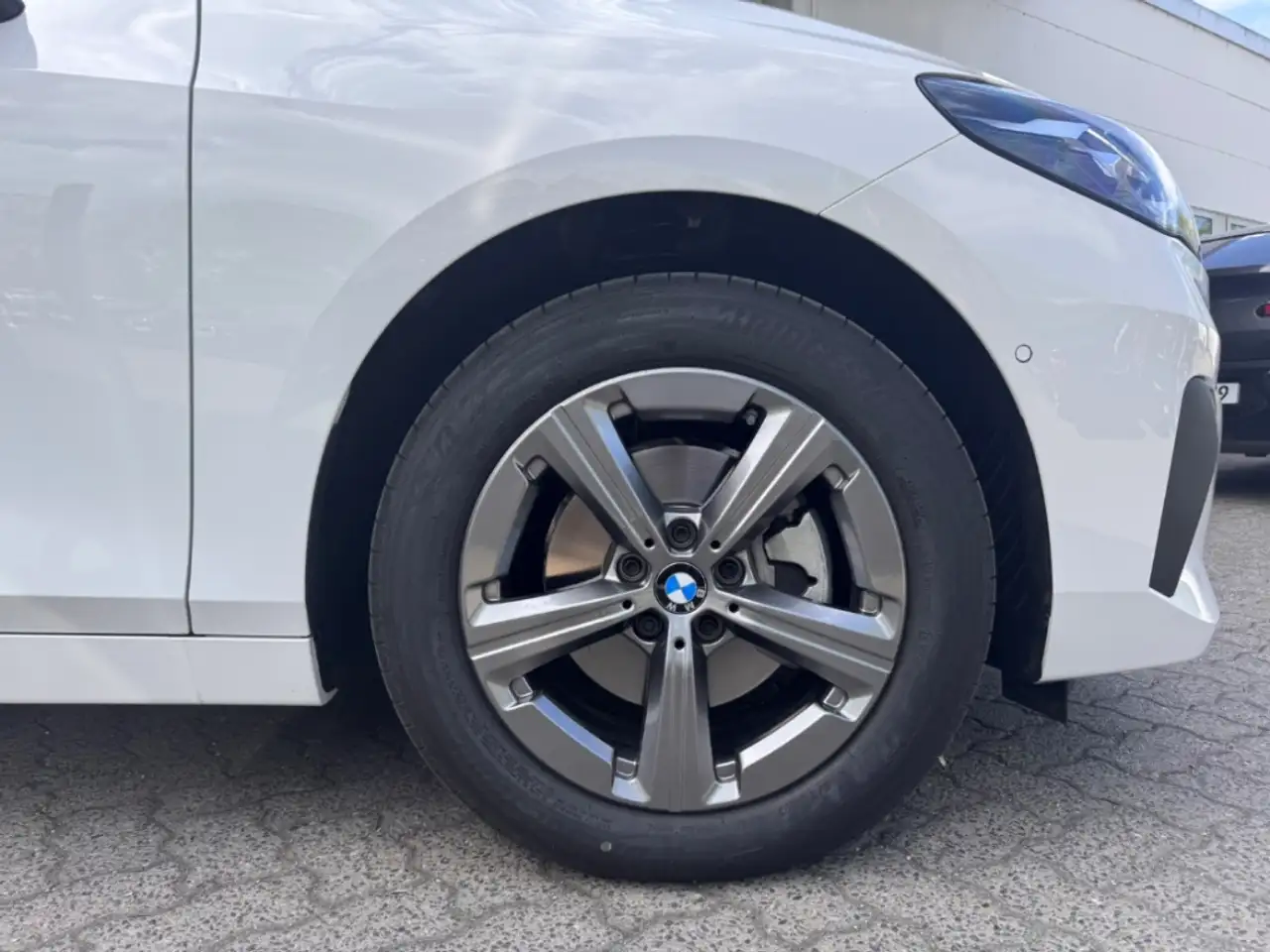 BMW 225 Active Tourer e xDrive Navi Digitales Cockpit Soun 8