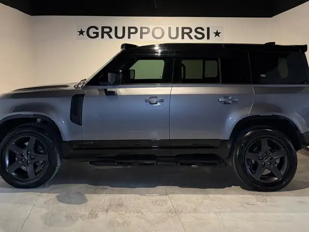 Land Rover Defender view 8
