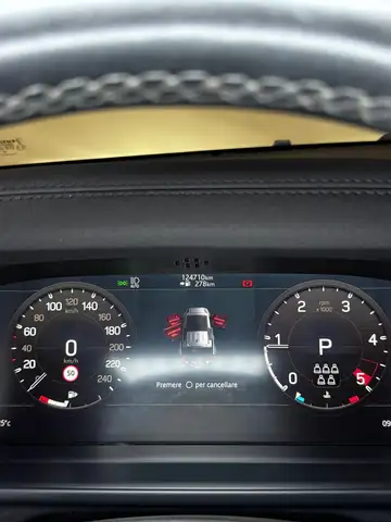 Land Rover Defender view 14