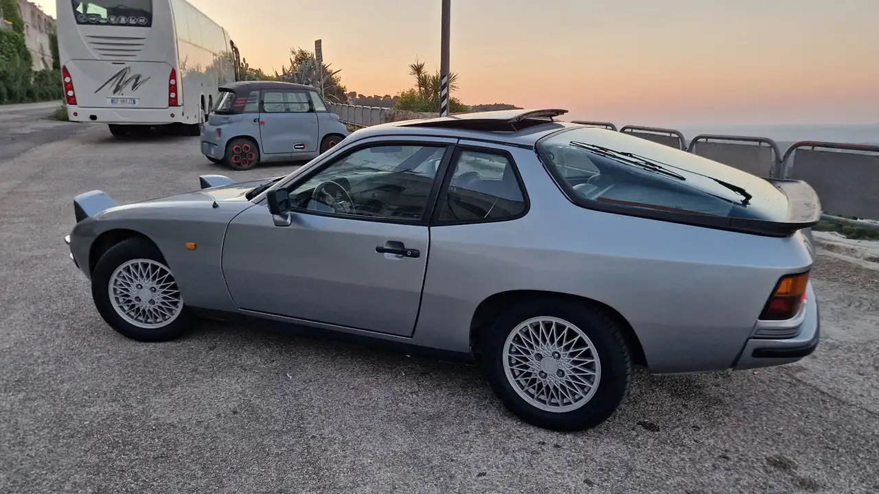 Porsche 924 2.0, foto 4