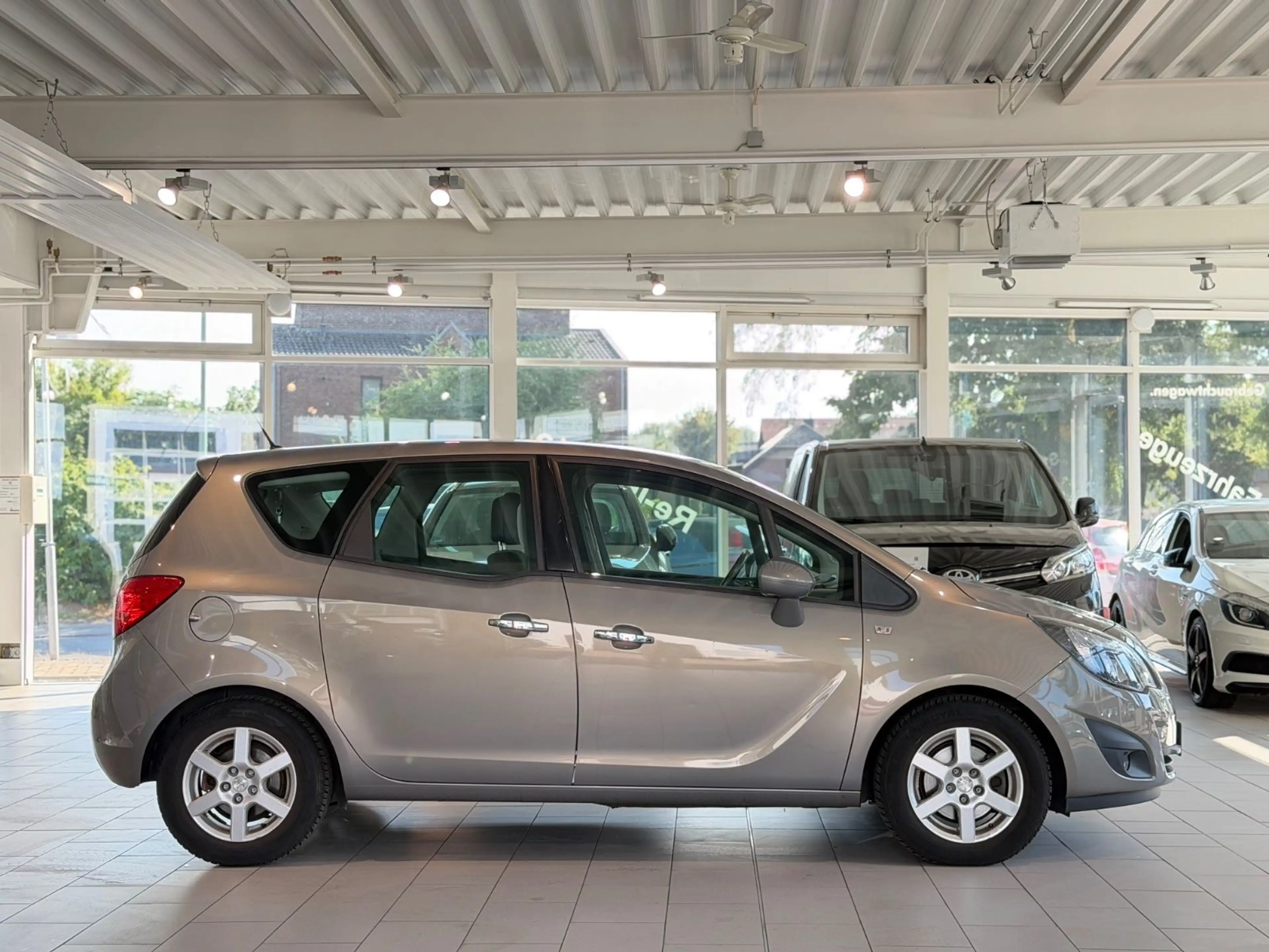 Opel Meriva B Innovation*KLIMA*SHZ*PDC*BLUET.*XENON* — photo 5