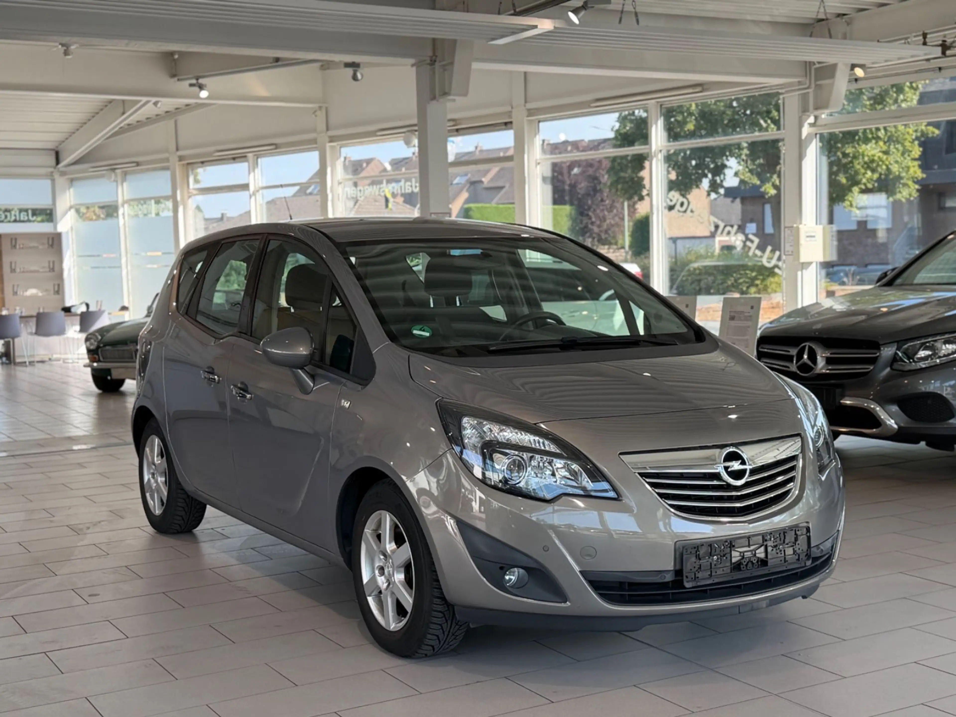 Opel Meriva B Innovation*KLIMA*SHZ*PDC*BLUET.*XENON* — photo 7