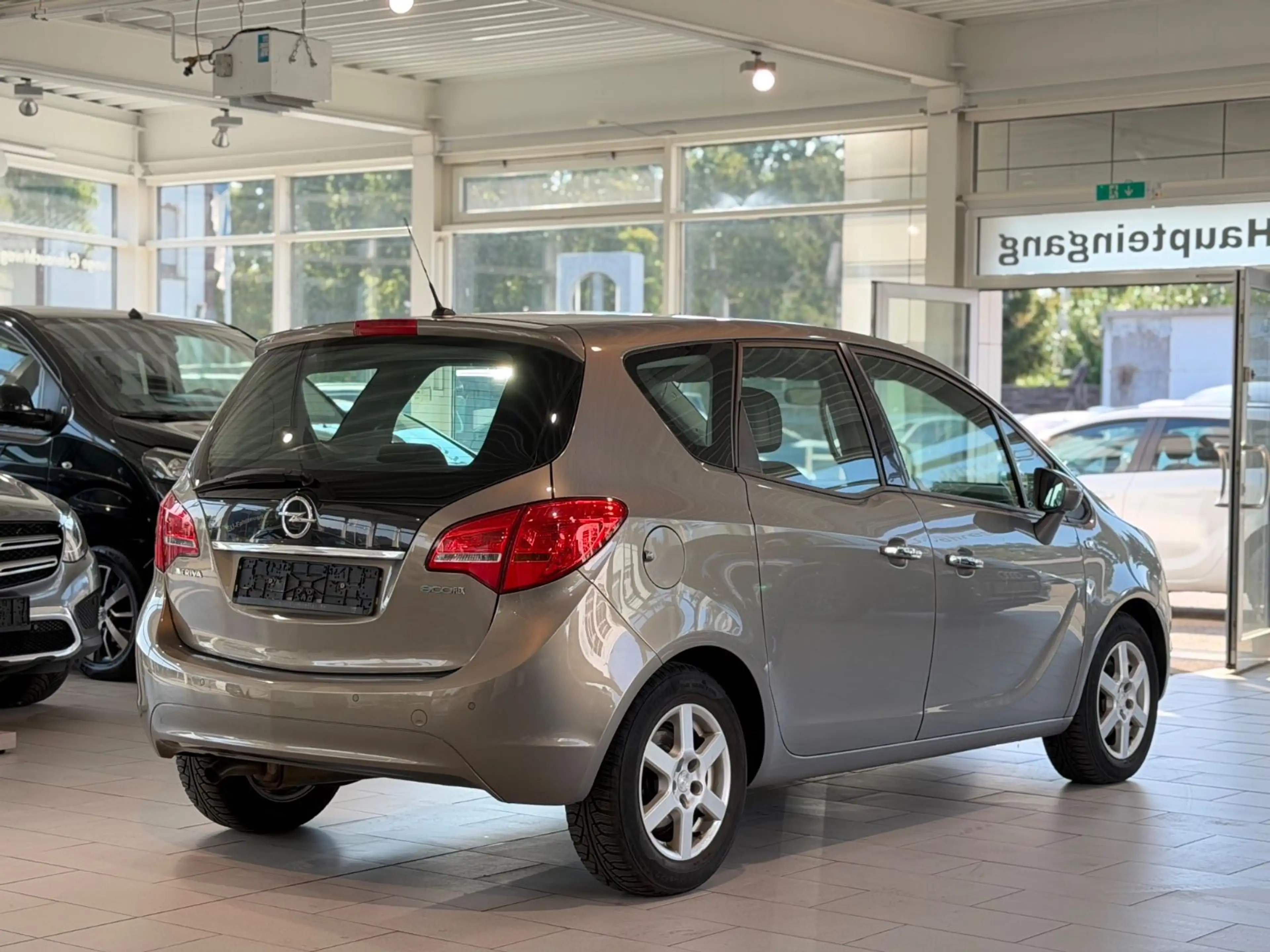 Opel Meriva B Innovation*KLIMA*SHZ*PDC*BLUET.*XENON* — photo 6