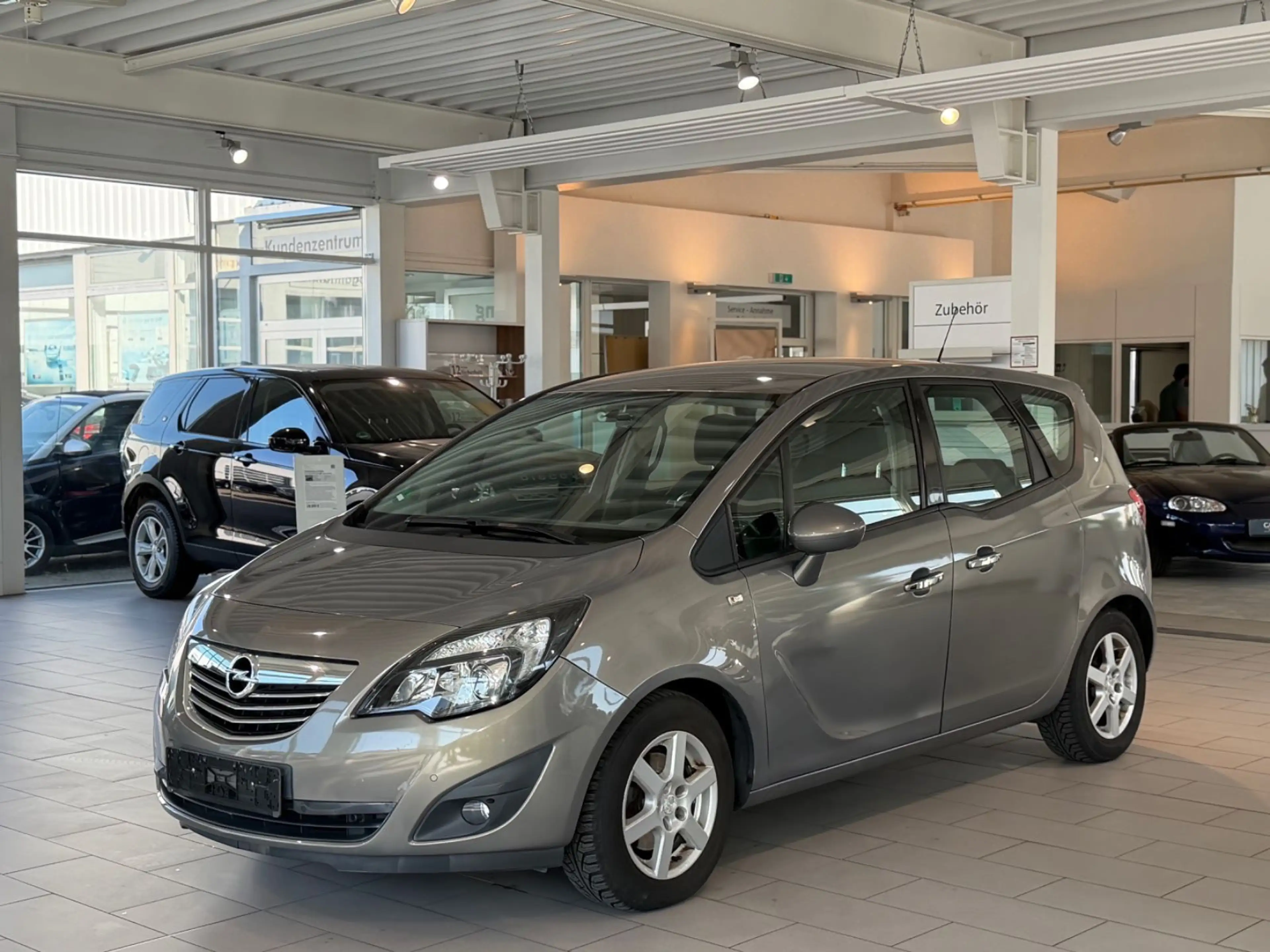 Opel Meriva B Innovation*KLIMA*SHZ*PDC*BLUET.*XENON*
