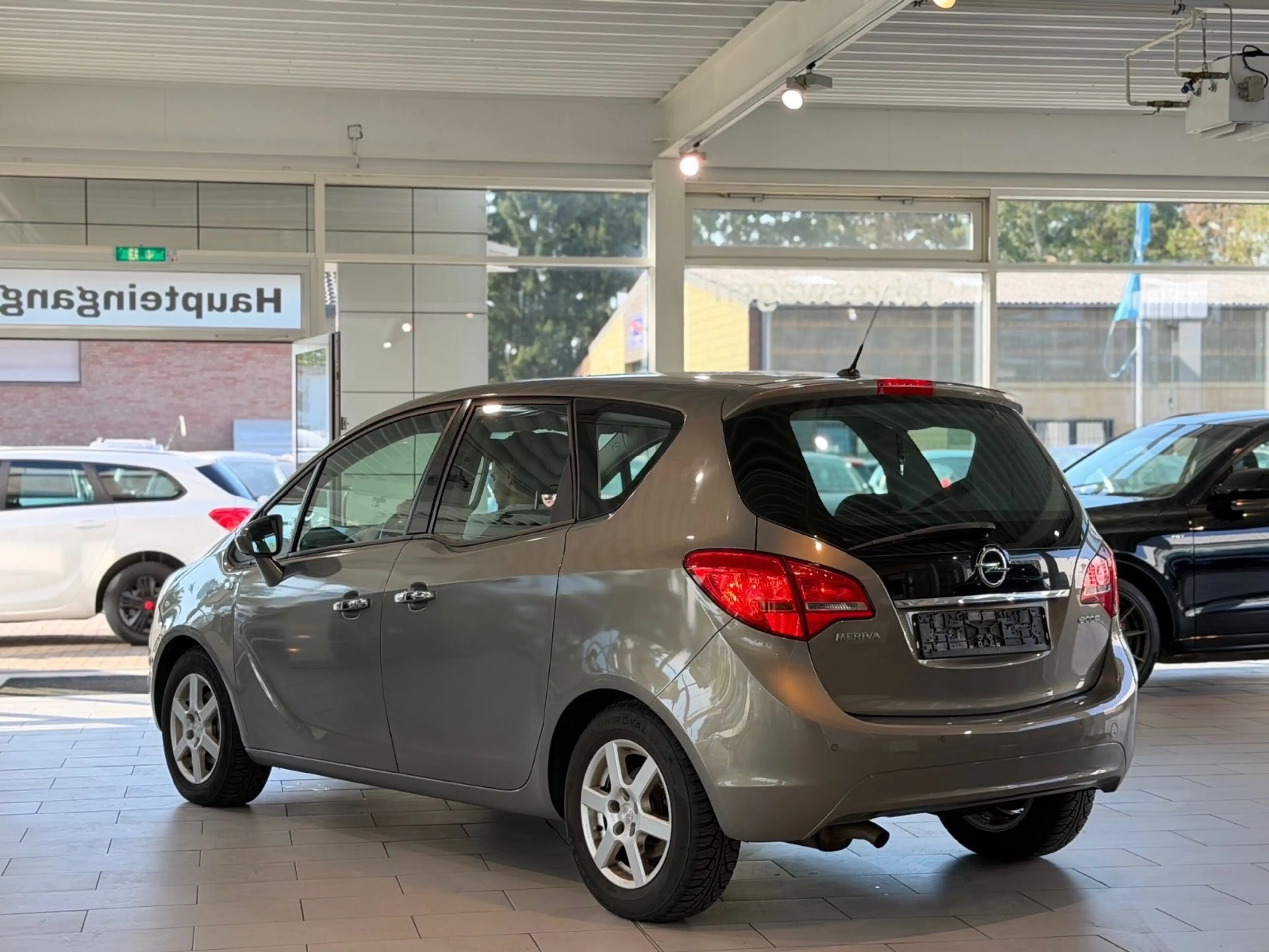 Opel Meriva B Innovation*KLIMA*SHZ*PDC*BLUET.*XENON* — photo 4