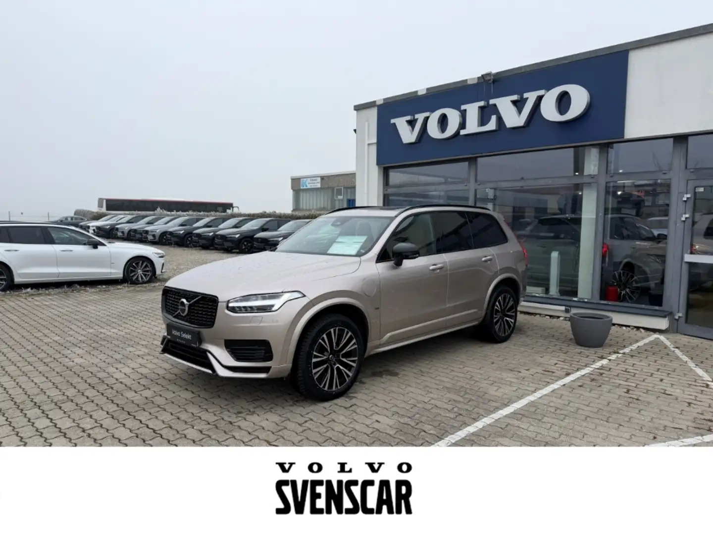 Volvo XC90 Ultimate Dark Recharge Plug-In Hybrid AWD 7-Sitzer Beige - 1