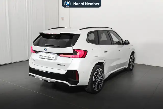 BMW X1 view 3