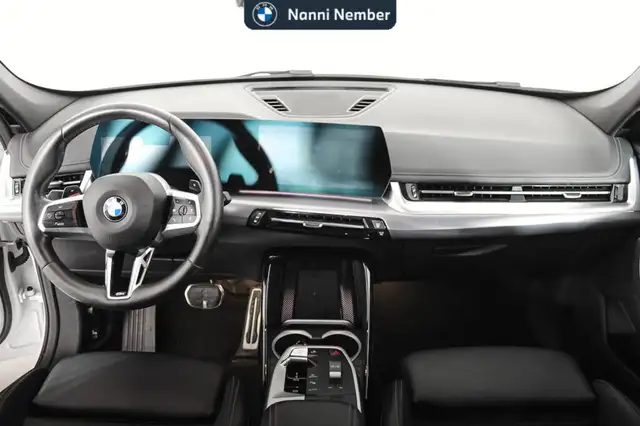 BMW X1 view 11