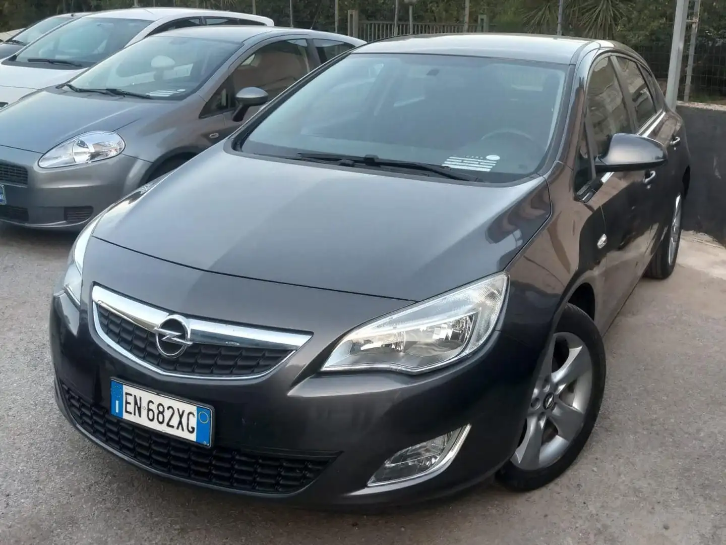 Opel Astra Astra IV 2012 5p 1.7 cdti Elective 110cv Nero - 1