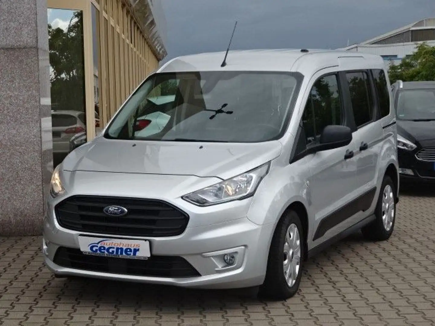 Ford Transit Connect Kombi L1 Trend 100PS Navi Silber - 2