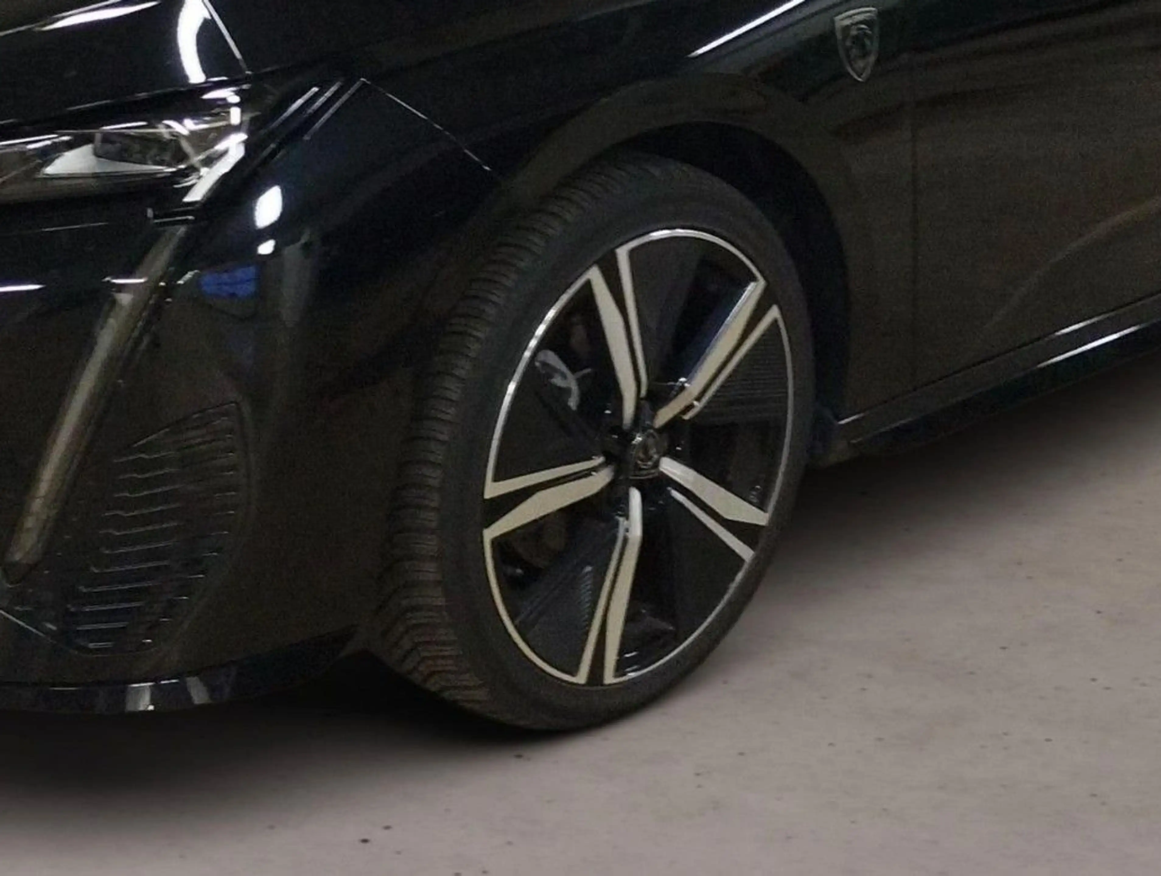Peugeot 308 GT BlueHDi 130 EAT8,NAV,ACC,Kamera,LED — photo 5