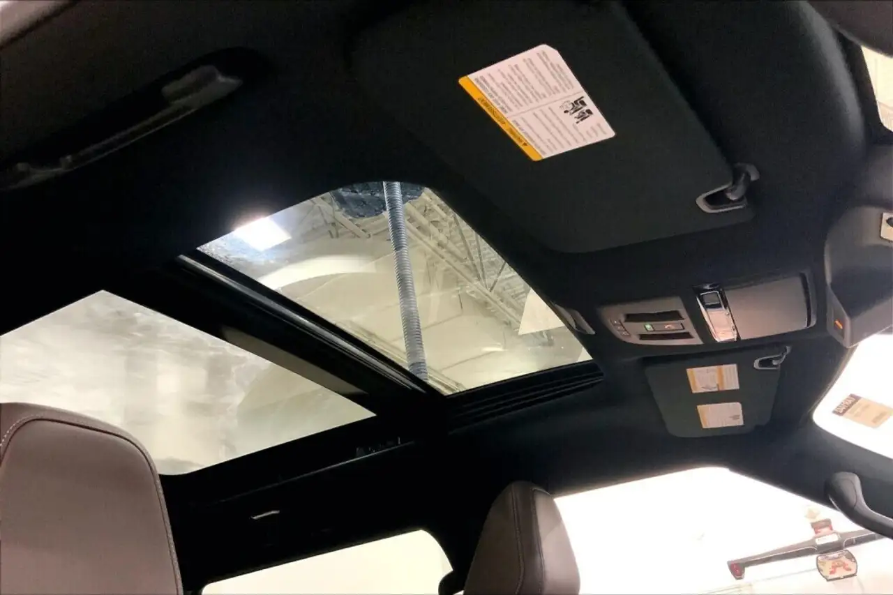 Nissan Armada снимка Nissan Armada