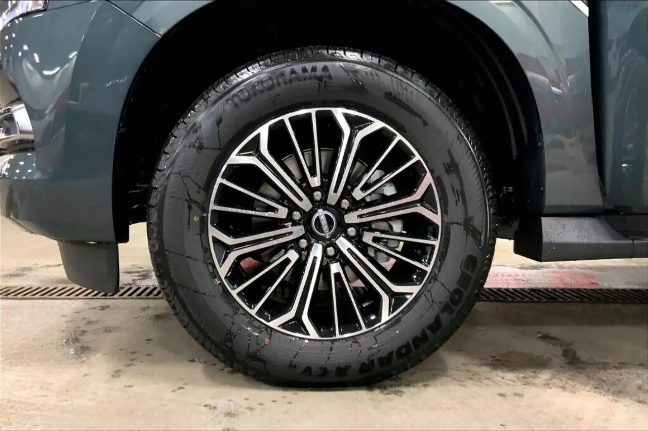 Nissan Armada снимка Nissan Armada