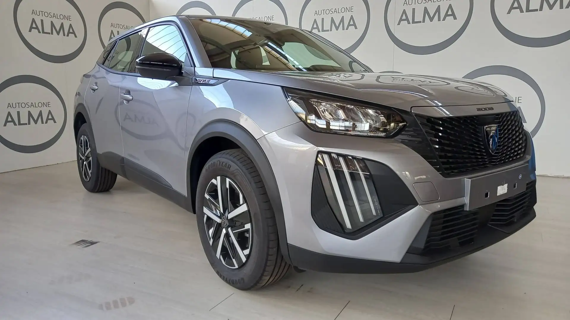 Peugeot 2008 2008 PureTech 100 S&S Style NO VINCOLI FINANZIAME Grijs - 1
