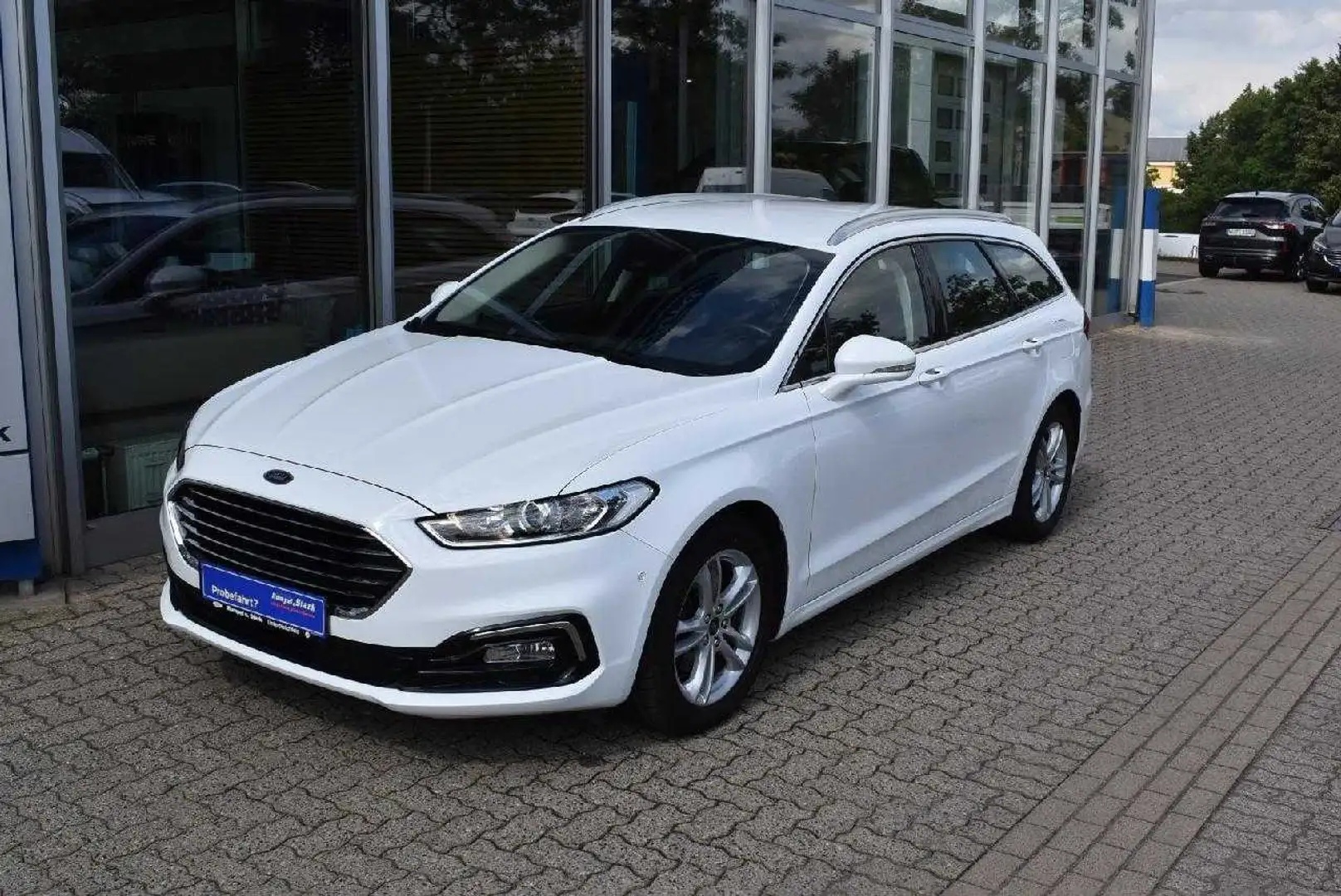 Ford Mondeo Titanium Weiß - 2