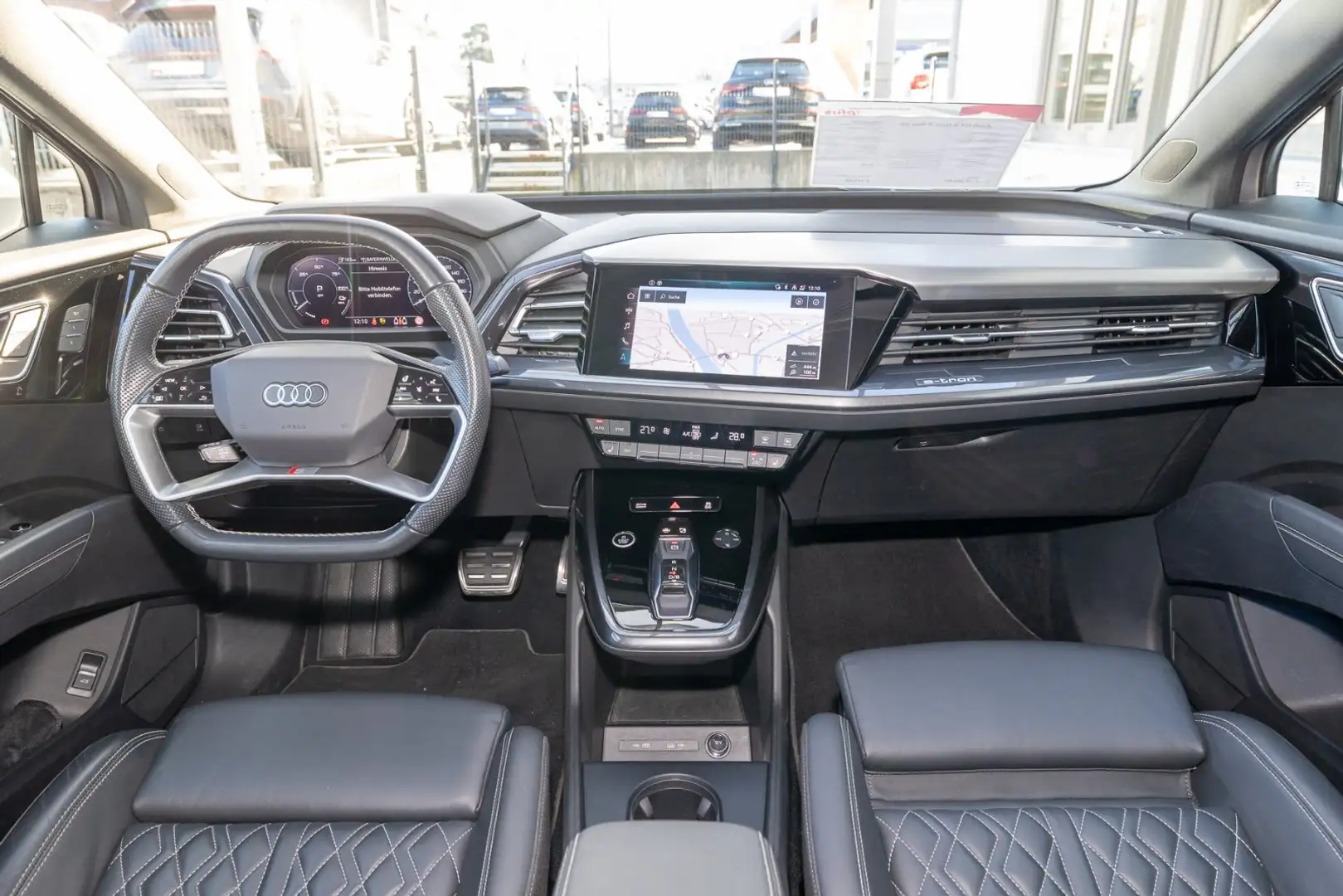 Audi Q4 e-tron e-tron S line 35 (Navi+,Pano,RFK,ACC,sound) Grau - 2