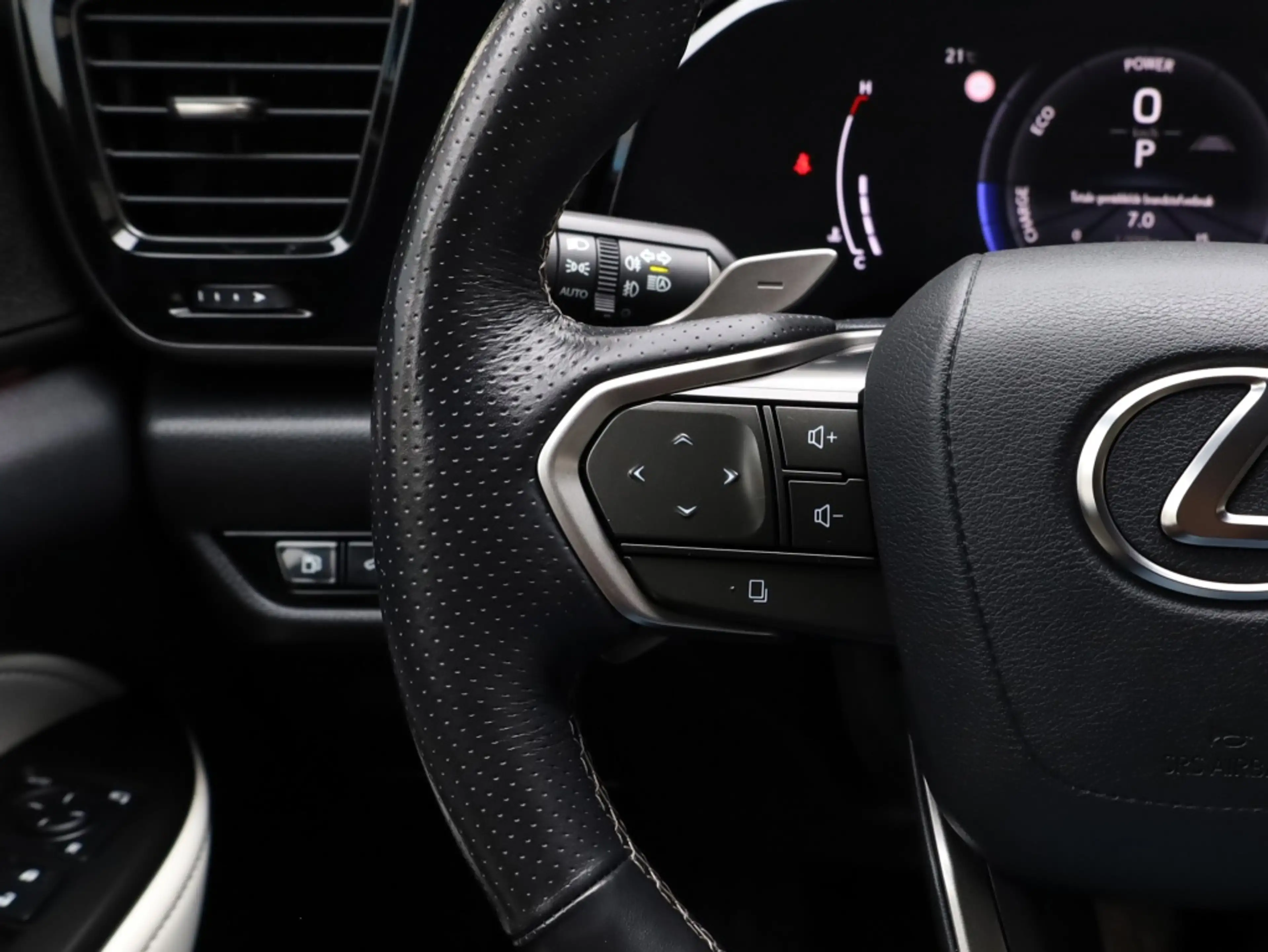 Lexus NX 350h AWD F Sport Line | Mark Levinson | 360 Camera | Tr — photo 23