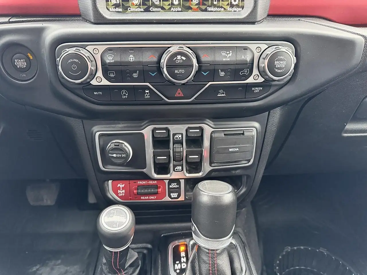 Jeep Gladiator снимка Jeep Gladiator