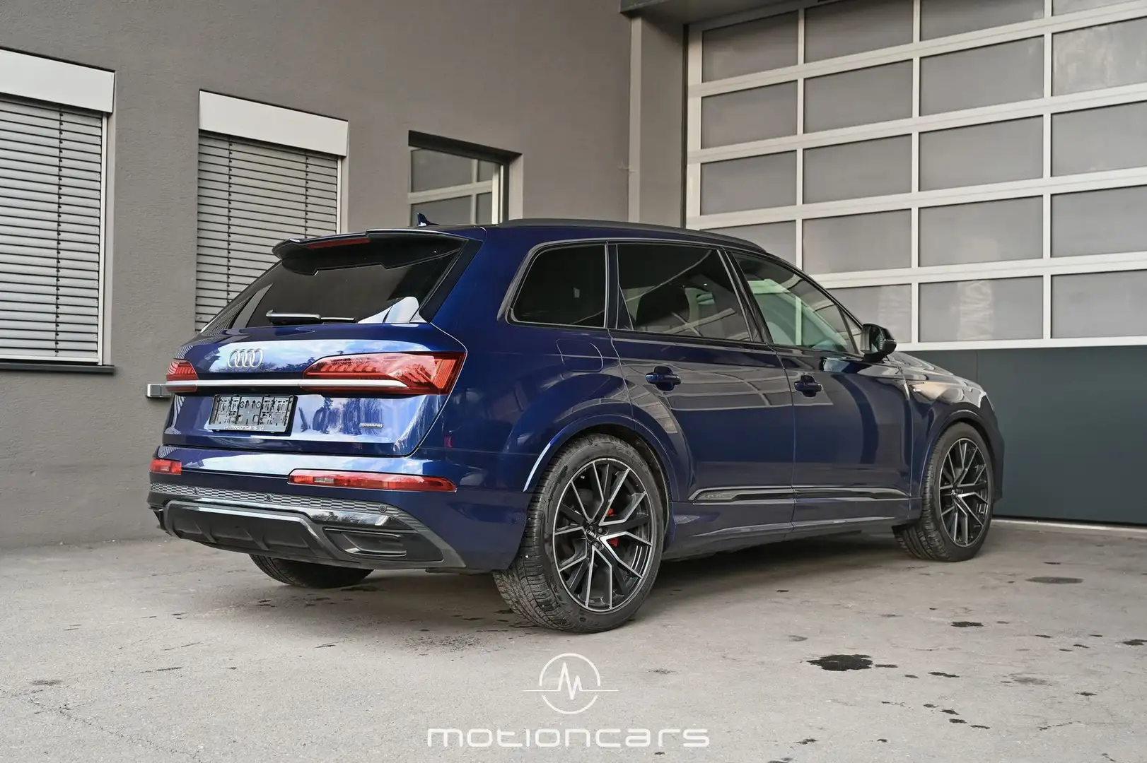Audi Q7 60 3.0 TFSI e quattro S line Blau - 2