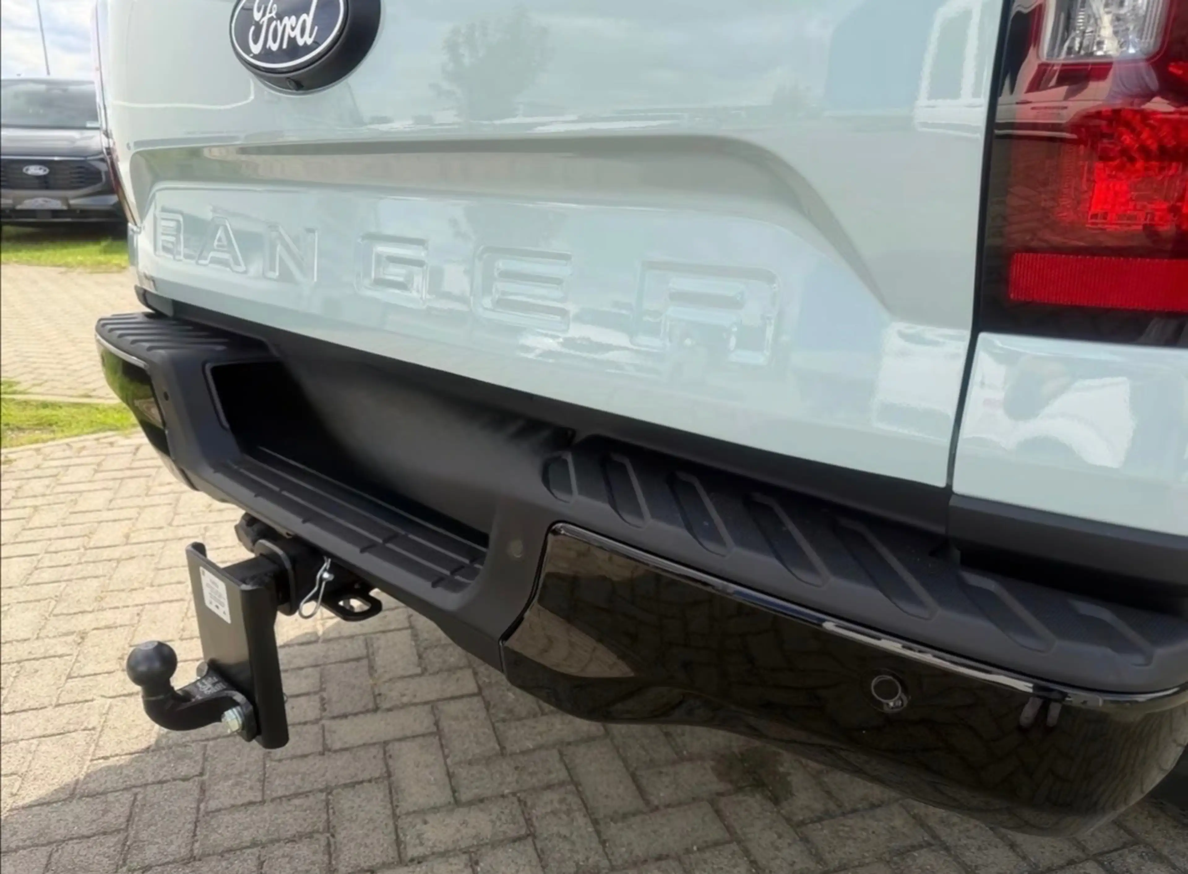 Ford Ranger D/CAB 281 PHEV A10 AWD AHK*iACC*LED — photo 7