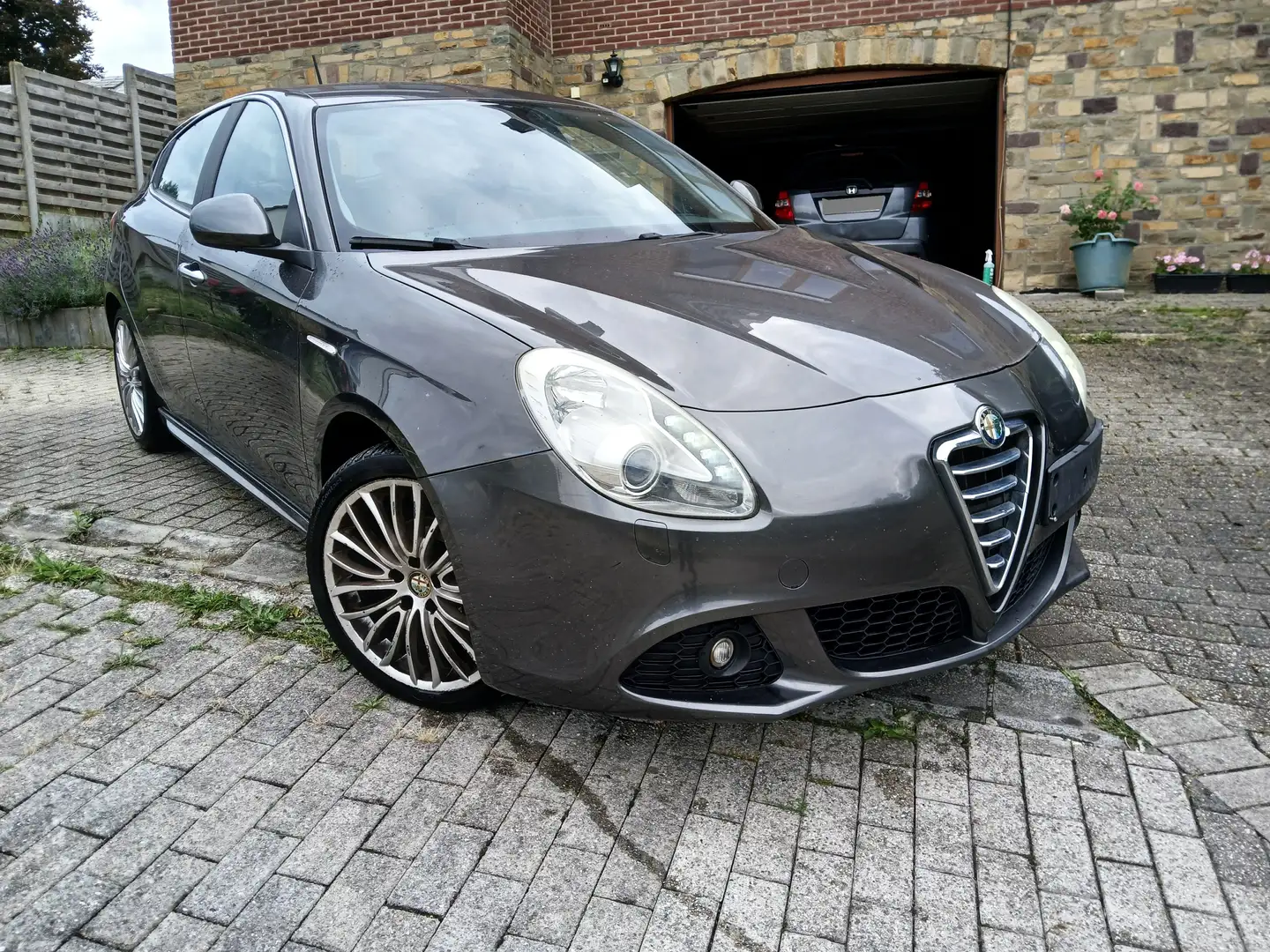 Alfa Romeo Giulietta Giulietta 1.4 TB Progression Start Gris - 1