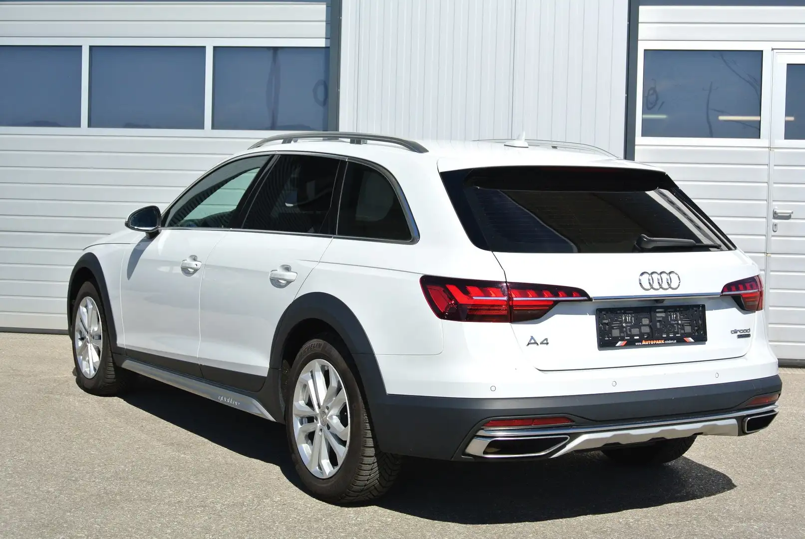 Audi A4 allroad 45 TFSI quattro S-tronic * virt. CP * LEDER * LED Weiß - 2