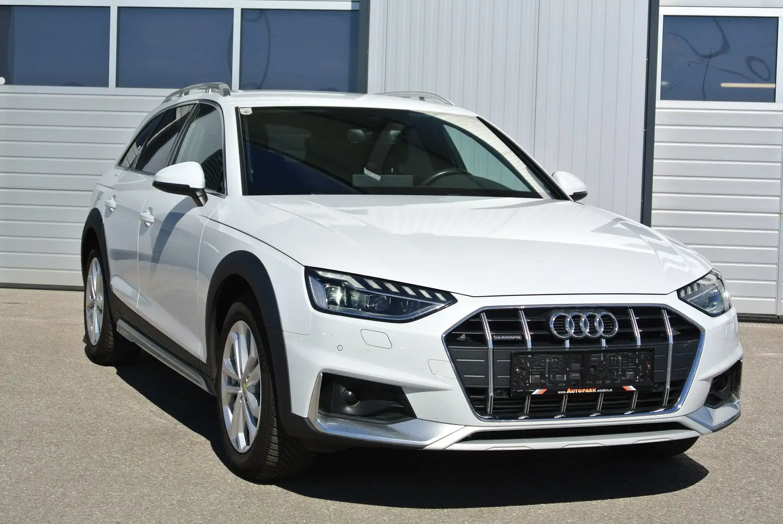 Audi A4 allroad 45 TFSI quattro S-tronic * virt. CP * LEDER * LED Weiß - 1