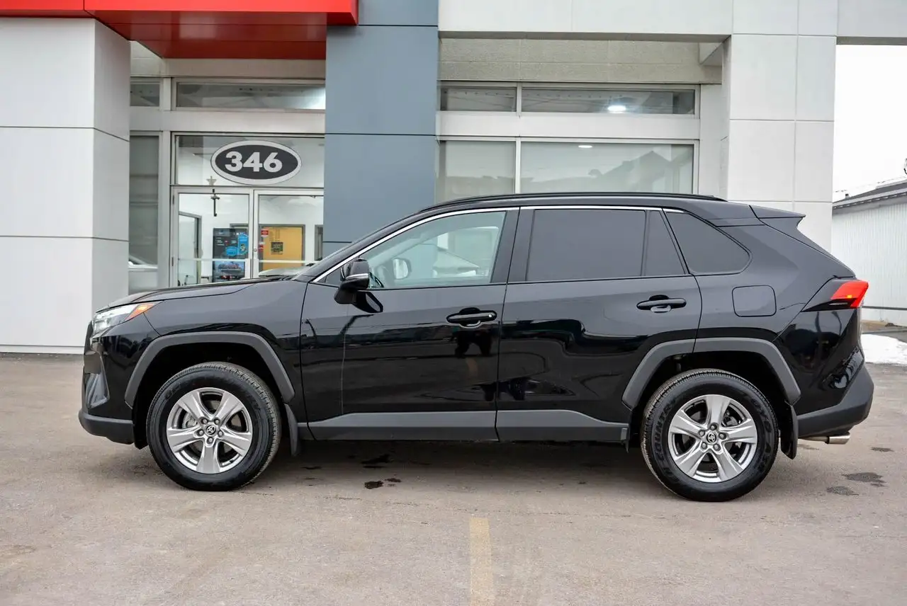 Toyota RAV 4 снимка Toyota RAV 4