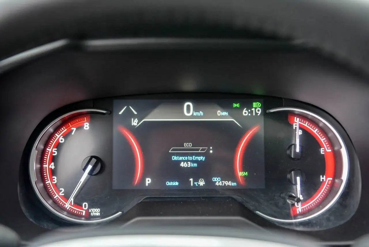 Toyota RAV 4 снимка Toyota RAV 4