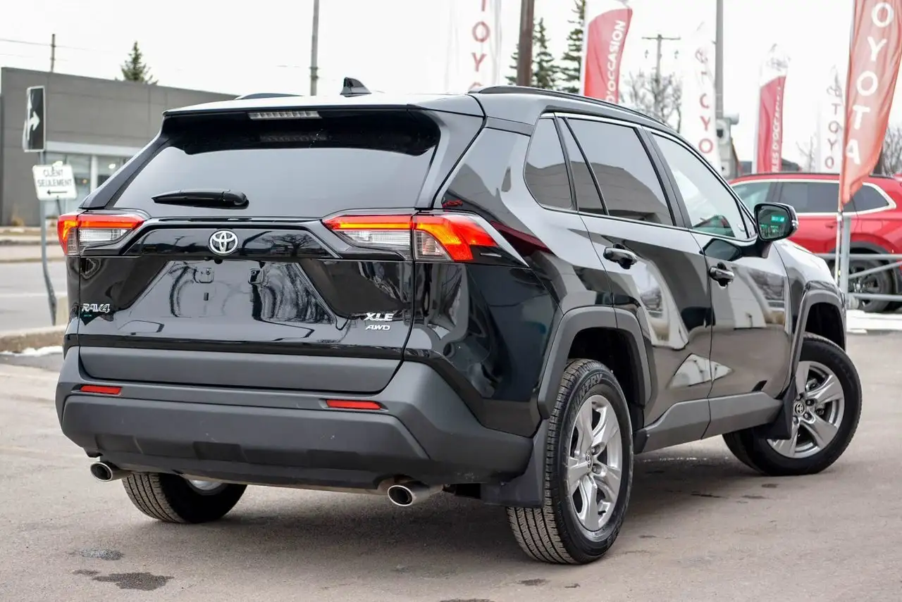 Toyota RAV 4 снимка Toyota RAV 4