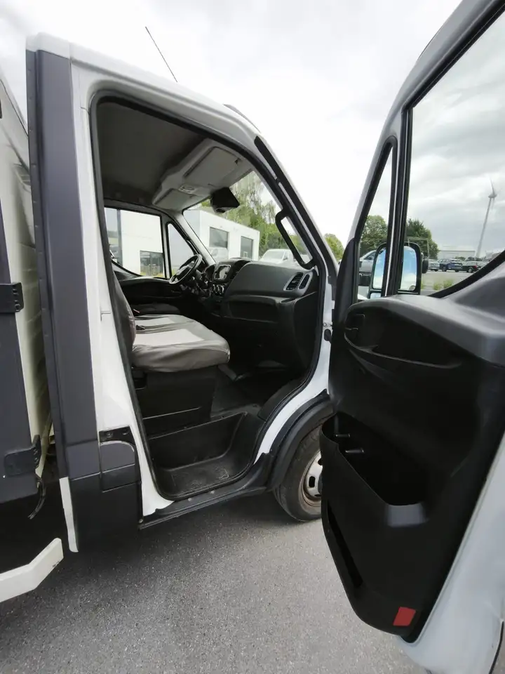 Iveco Daily 2022 — фото 12