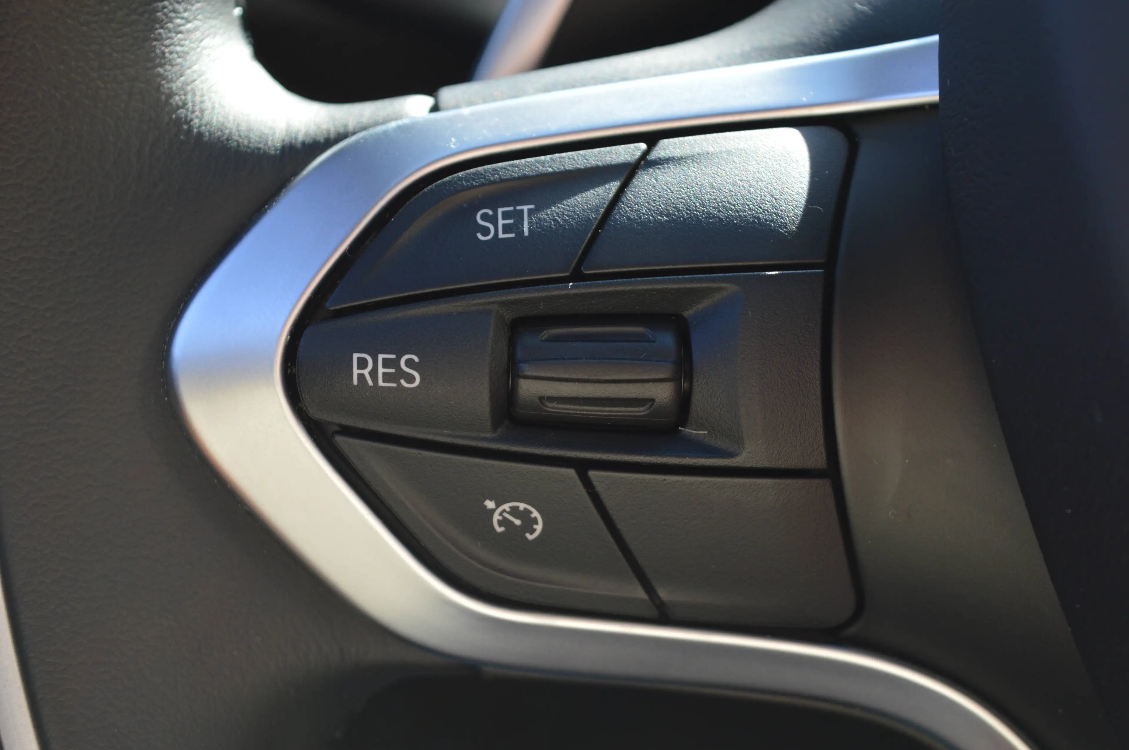 BMW i8 Roadster - 4.500 km - NEW - 1 HAND — photo 15