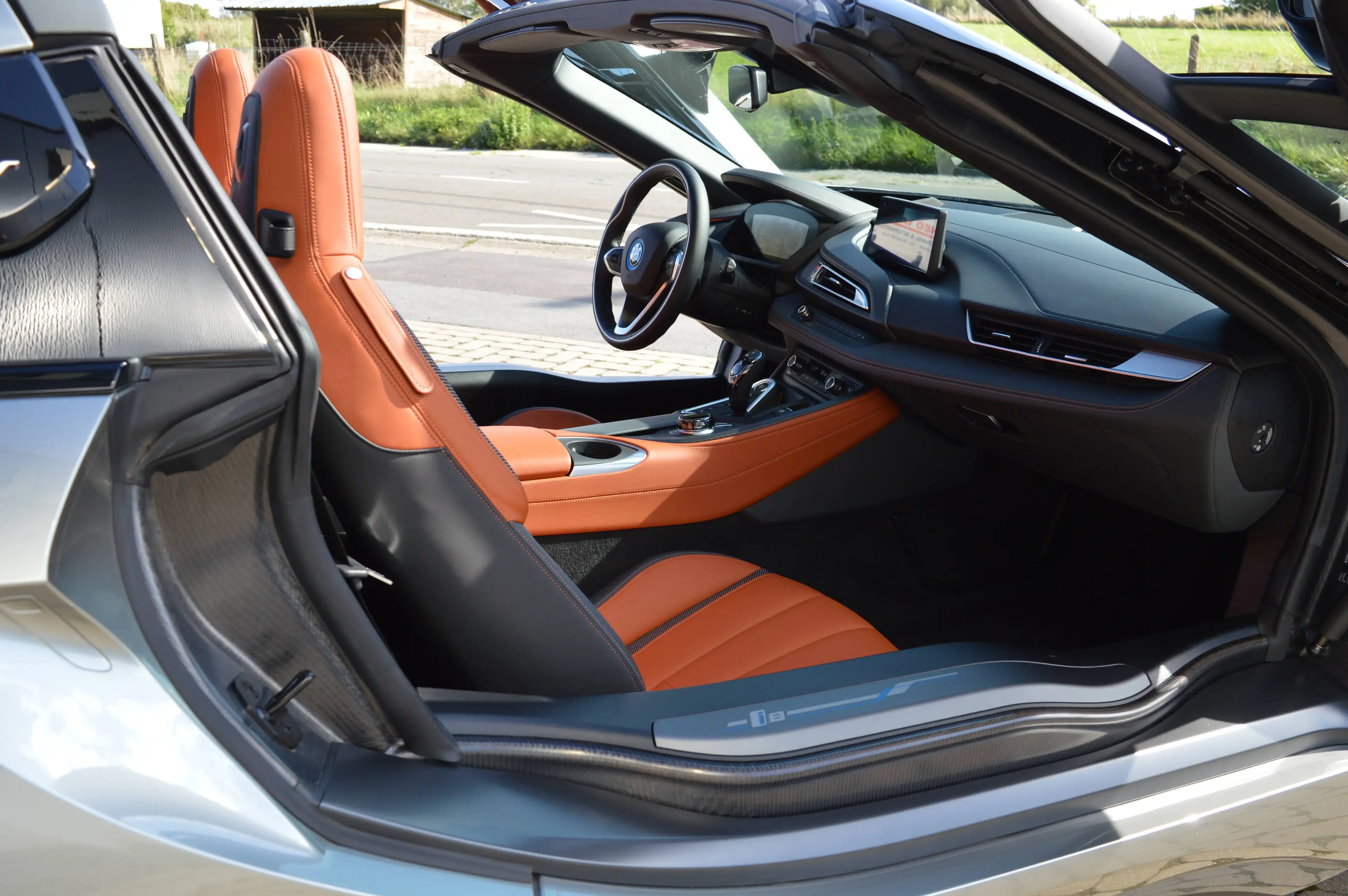 BMW i8 Roadster - 4.500 km - NEW - 1 HAND — photo 10