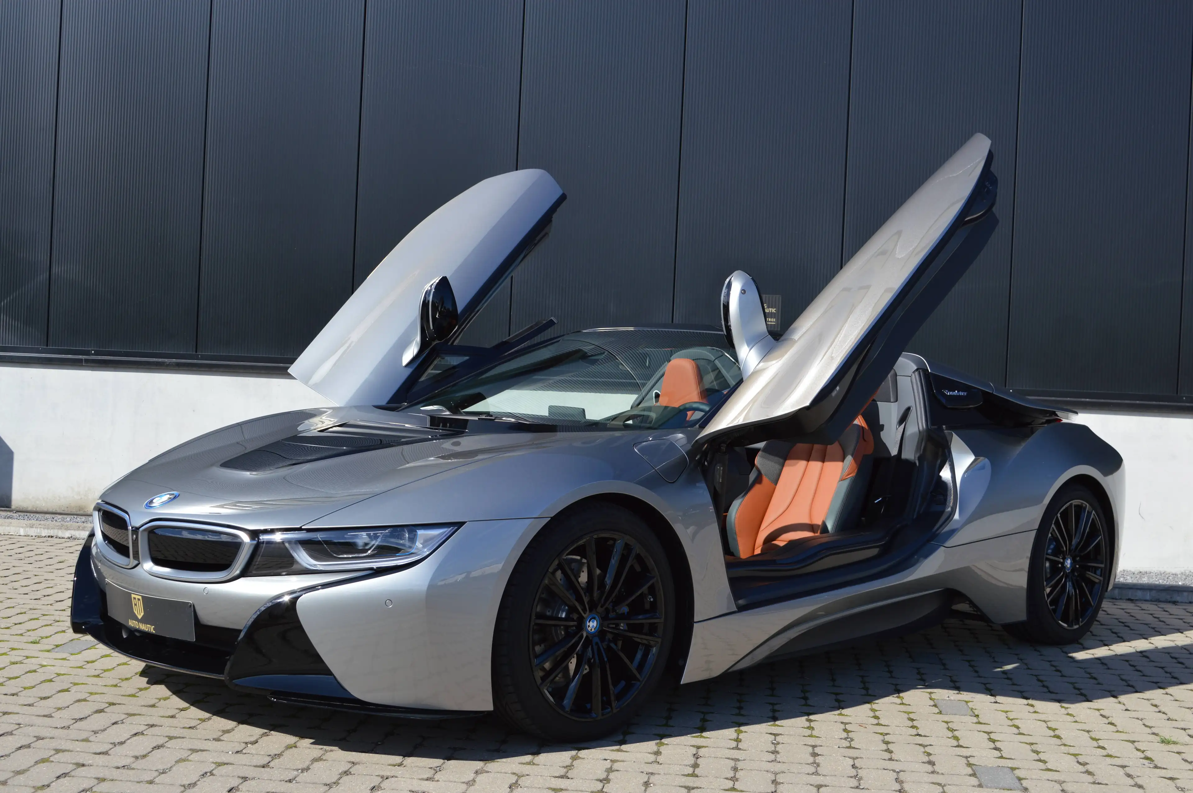 BMW i8 Roadster - 4.500 km - NEW - 1 HAND — photo 9