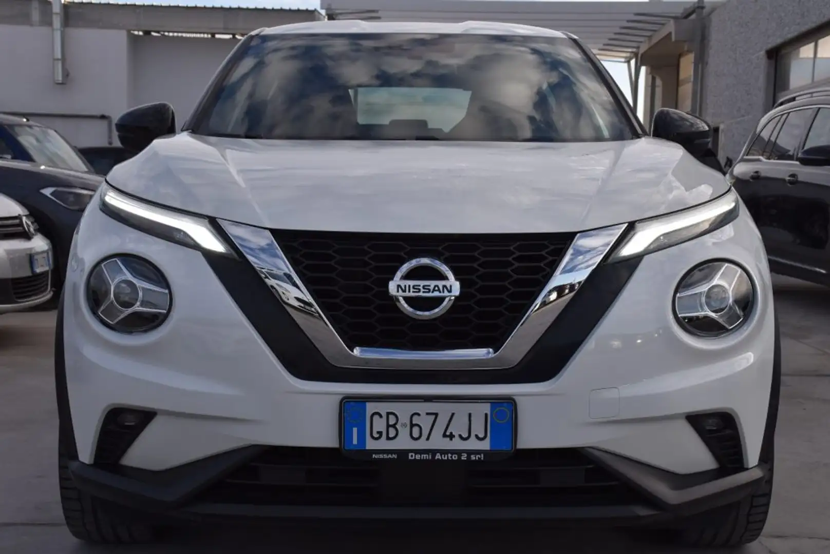 Nissan Juke 1.0 DIG-T 117 CV N-Connecta Bianco - 2