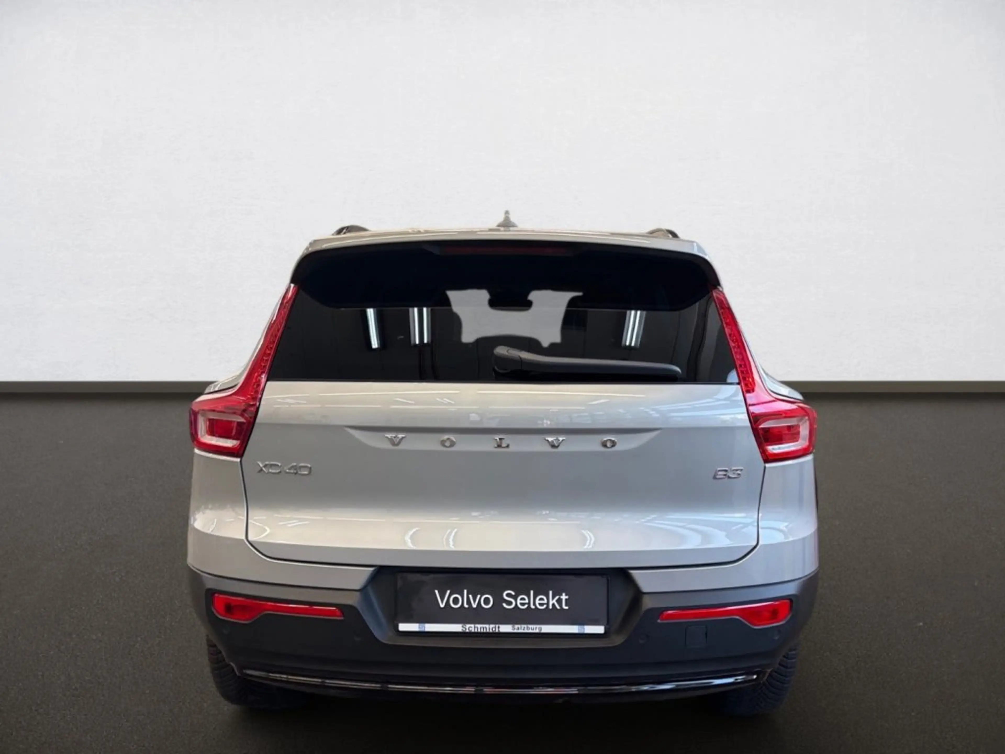Volvo XC40 B3 Plus Dark Aut. — photo 8